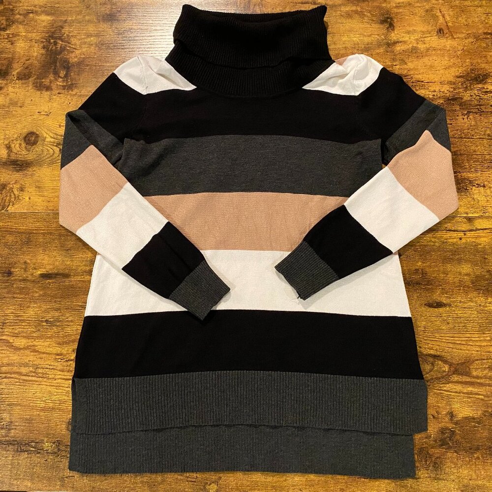 Cable & Gauge Colorblock Turtleneck Sweater